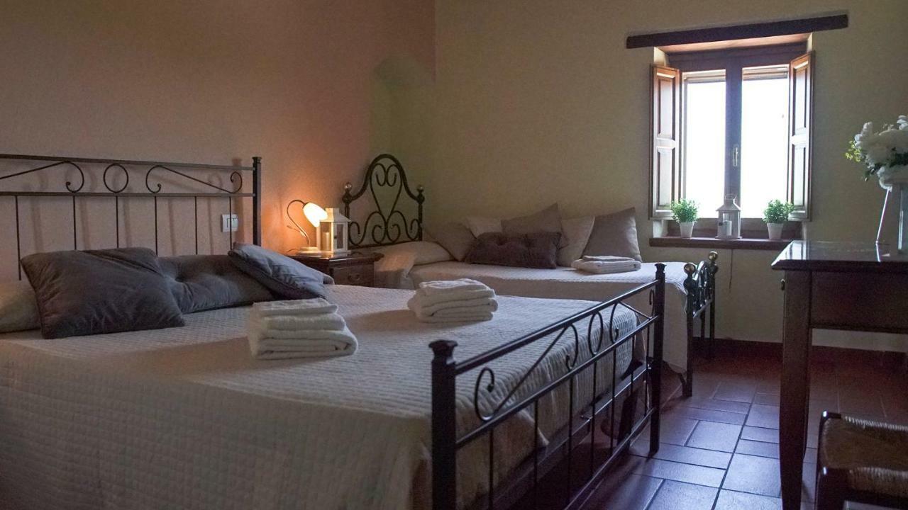 Cerqueti Agriturismo Villa Baschi ภายนอก รูปภาพ